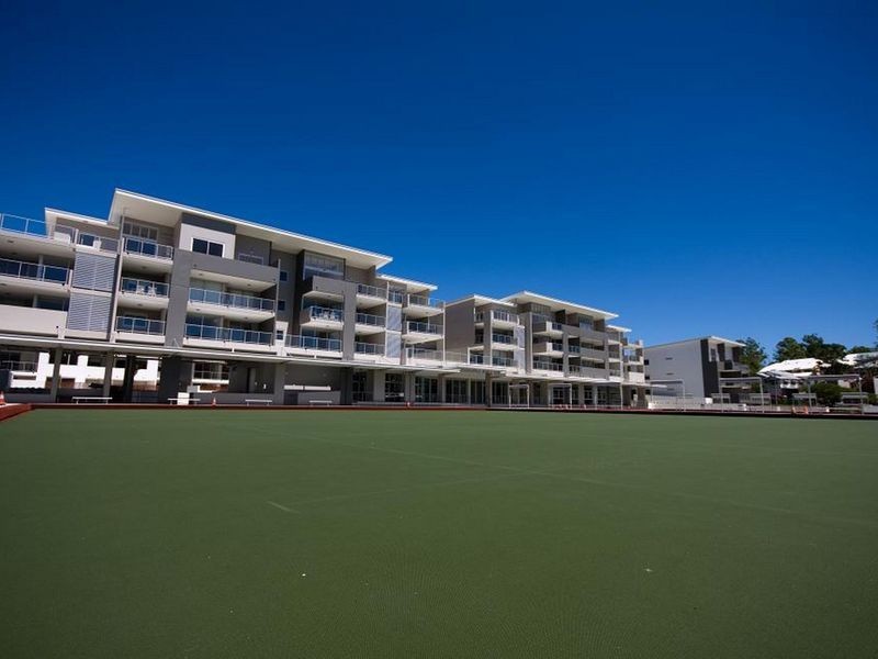 96/95 Clarence Road, Indooroopilly QLD 4068