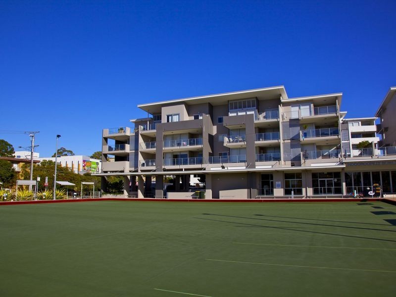 96/95 Clarence Road, Indooroopilly QLD 4068