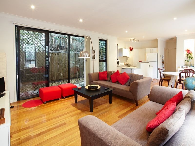 3/8 Campus Street, Indooroopilly QLD 4068