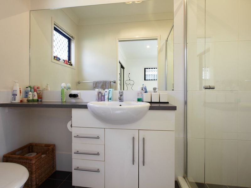 3/8 Campus Street, Indooroopilly QLD 4068