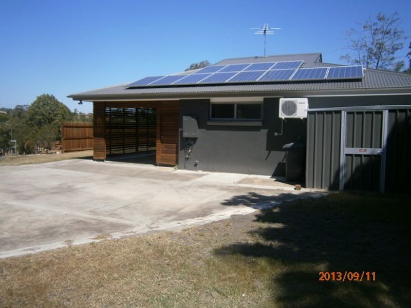 2 Miena Close, Riverhills QLD 4074