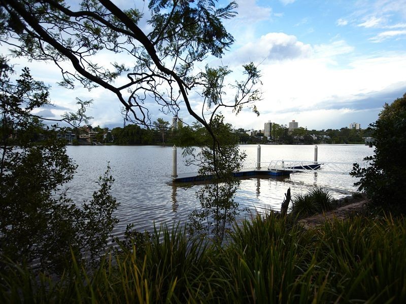 12/82 Macquarie Street, St Lucia QLD 4067