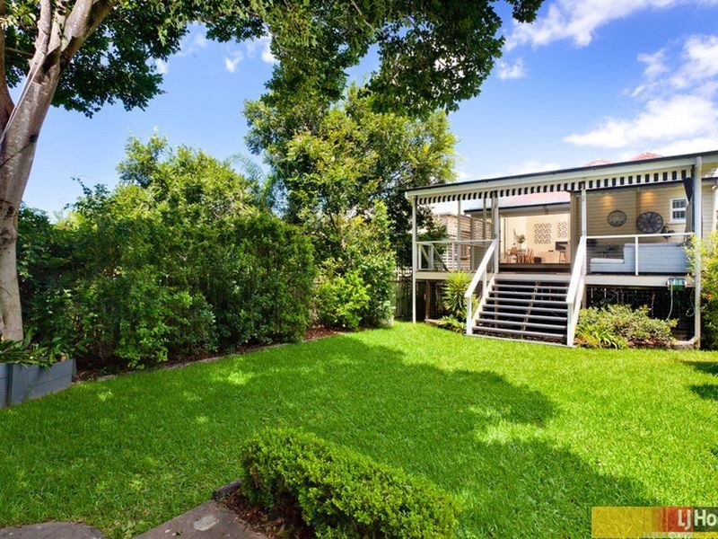 52 Grantson Street, Windsor QLD 4030