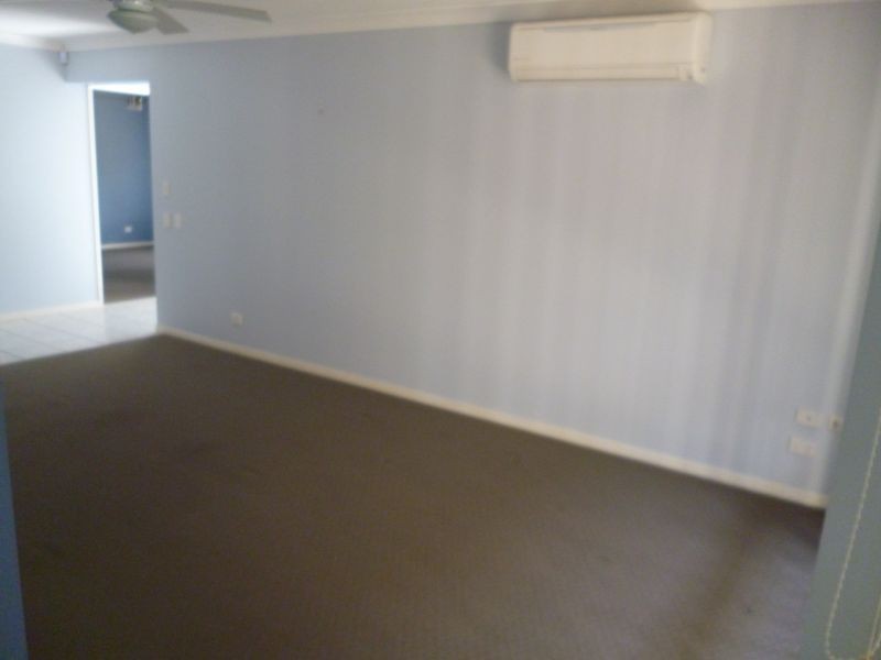 7 Wivenhoe Place, Runcorn QLD 4113
