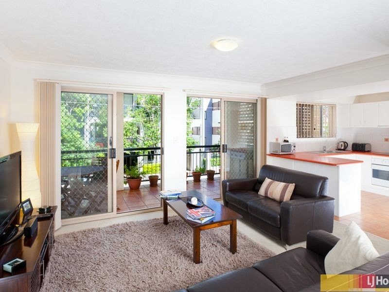 2/58 Birley Street, Spring Hill QLD 4000