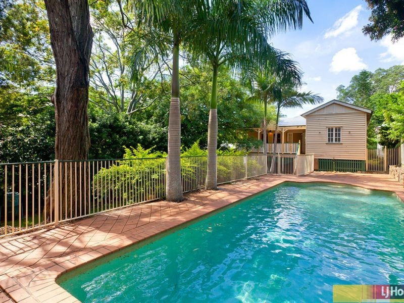 14 Haughton Street, Red Hill QLD 4059