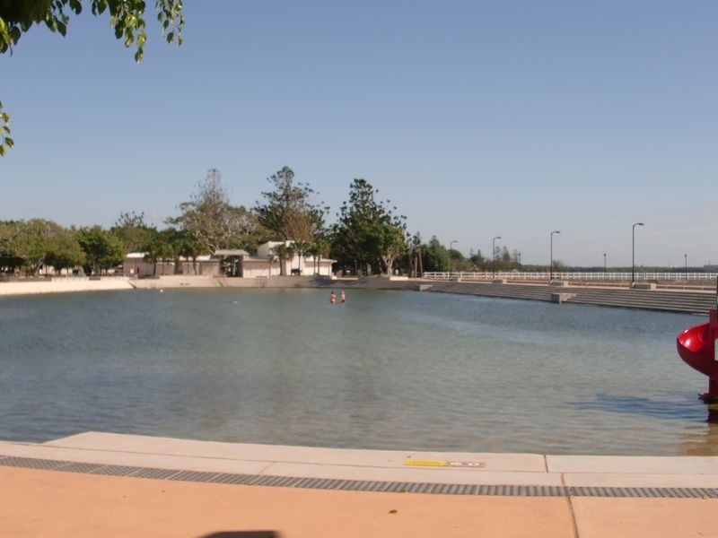 2 of 3/11 Emsworth Street, Wynnum QLD 4178