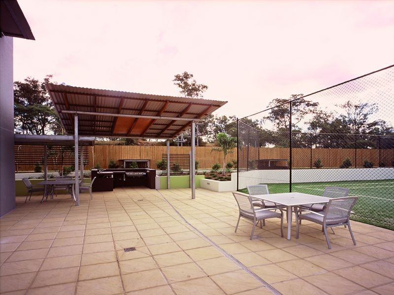 122/8 Land Street, Toowong QLD 4066