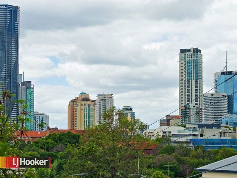 10/179 Kennigo Street, Spring Hill QLD 4000