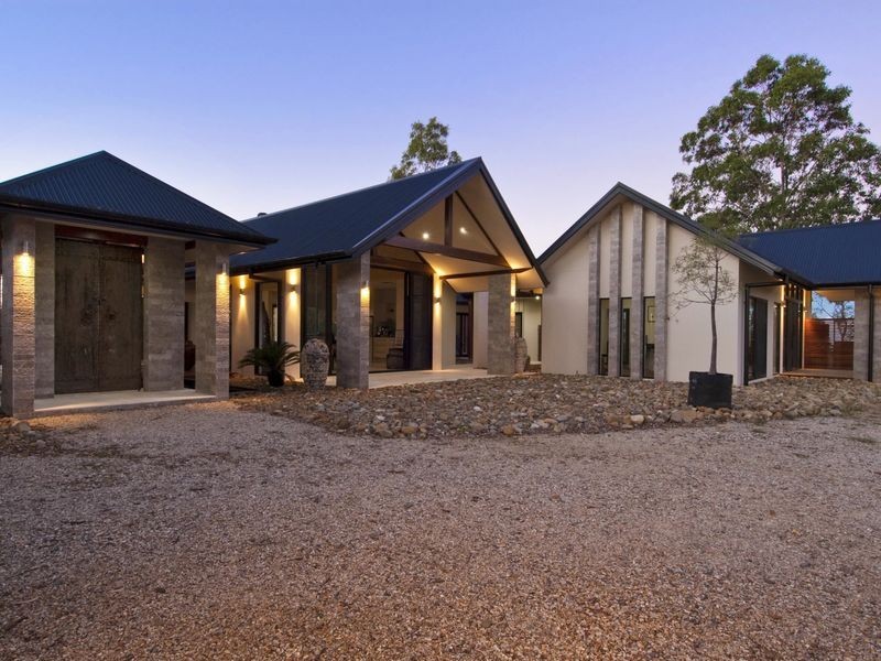 93 Holyrood Road, Maudsland QLD 4210