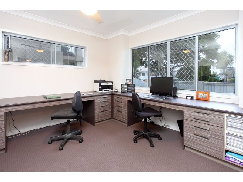 71 Moreton Avenue, Wynnum QLD 4178