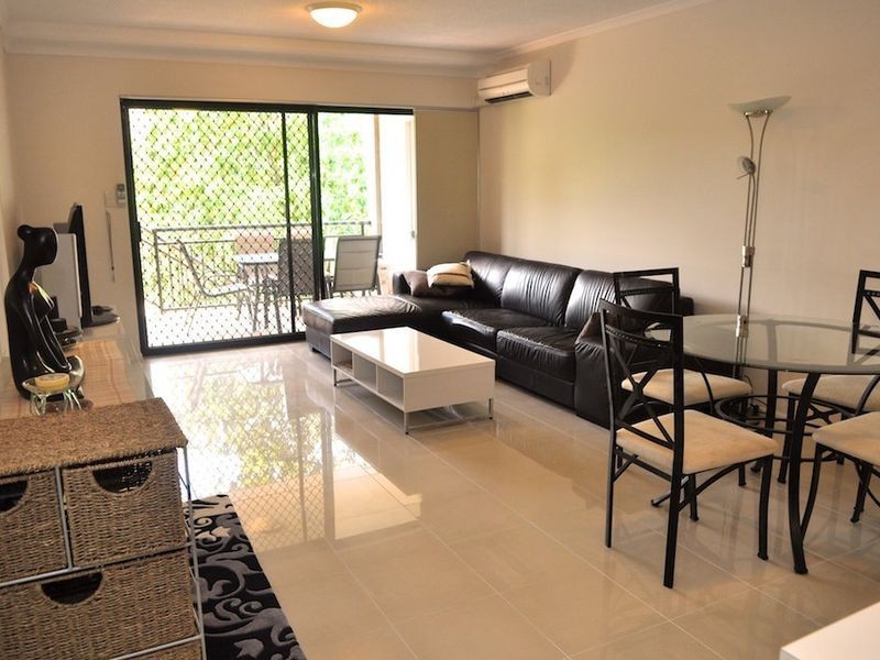 2/110 Indooroopilly Road, Taringa QLD 4068