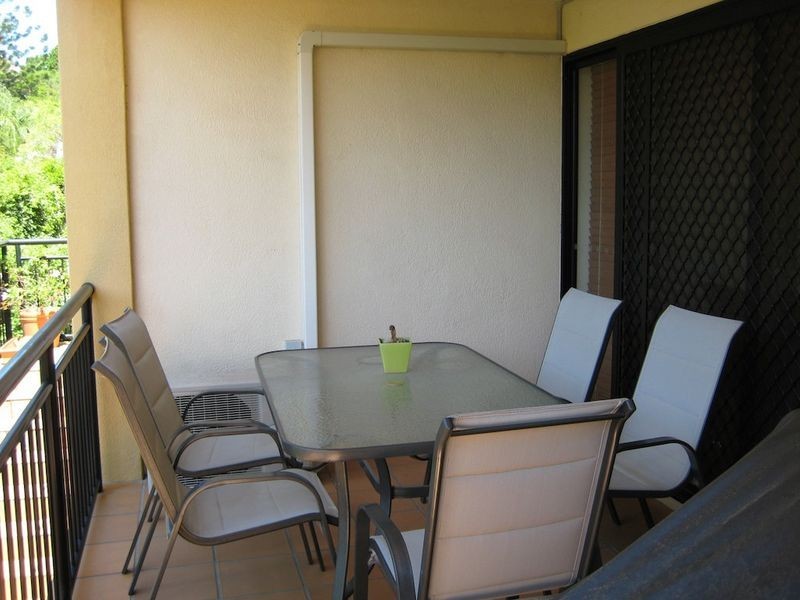 2/110 Indooroopilly Road, Taringa QLD 4068