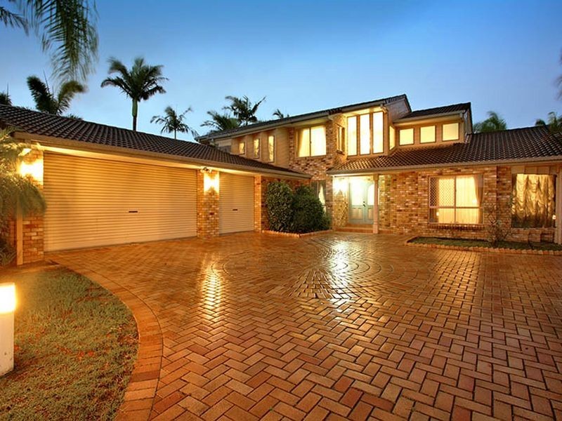 16 Delfin Drive, Macgregor QLD 4109