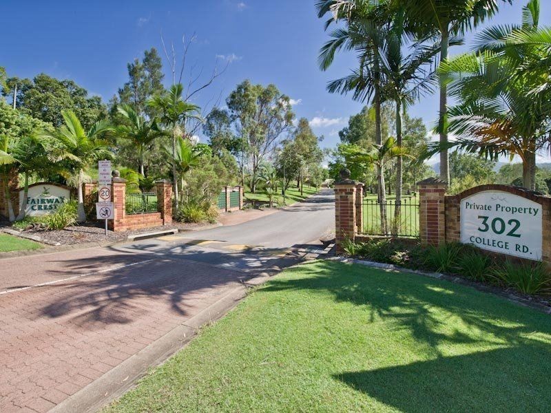 302 College Road, Karana Downs QLD 4306