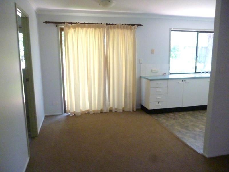 105 Dove Tree Crescent, Sinnamon Park QLD 4073