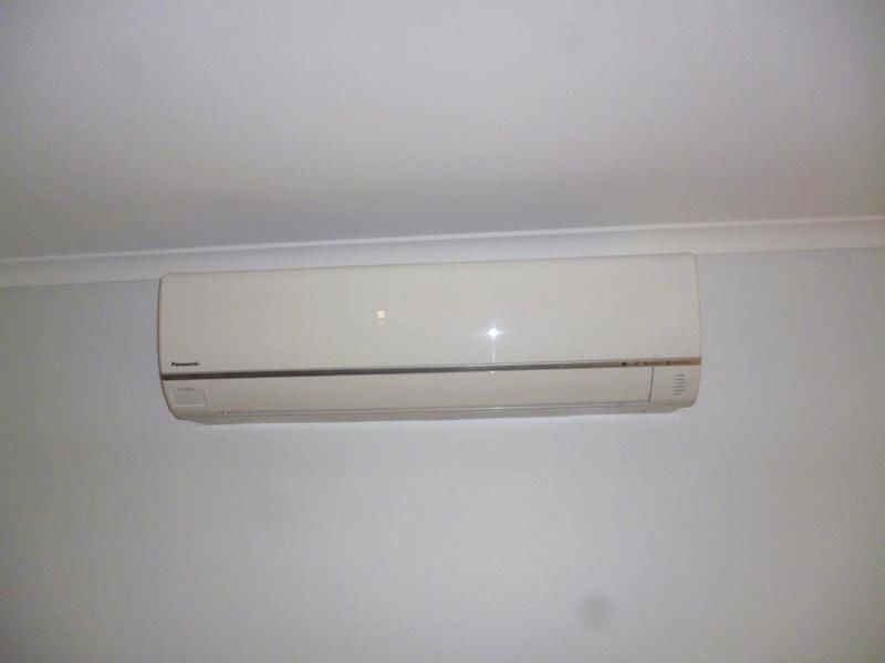 105 Dove Tree Crescent, Sinnamon Park QLD 4073