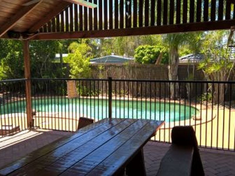 63 Bannockburn Crescent, Parkinson QLD 4115