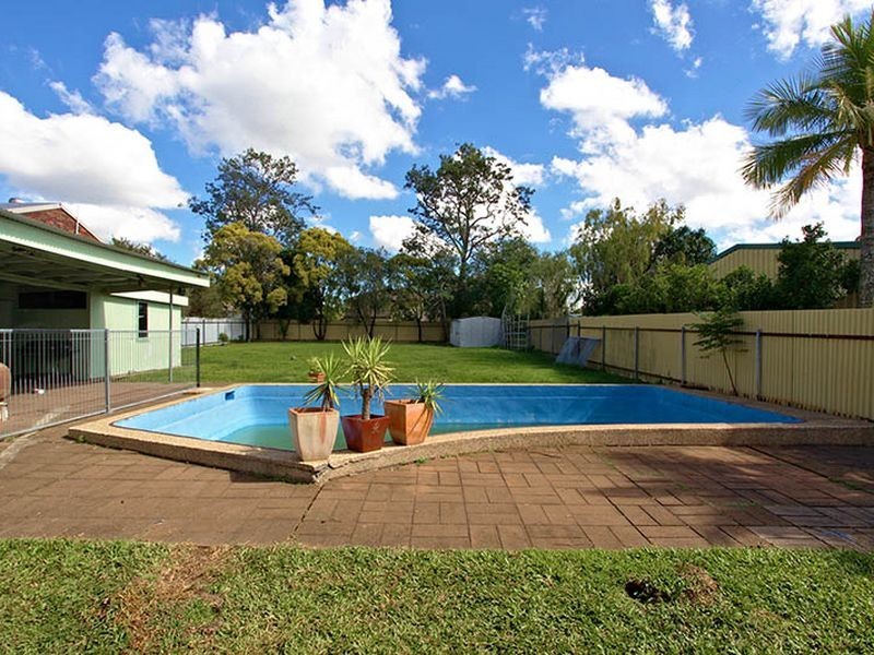 57 Scrub Road, Carindale QLD 4152