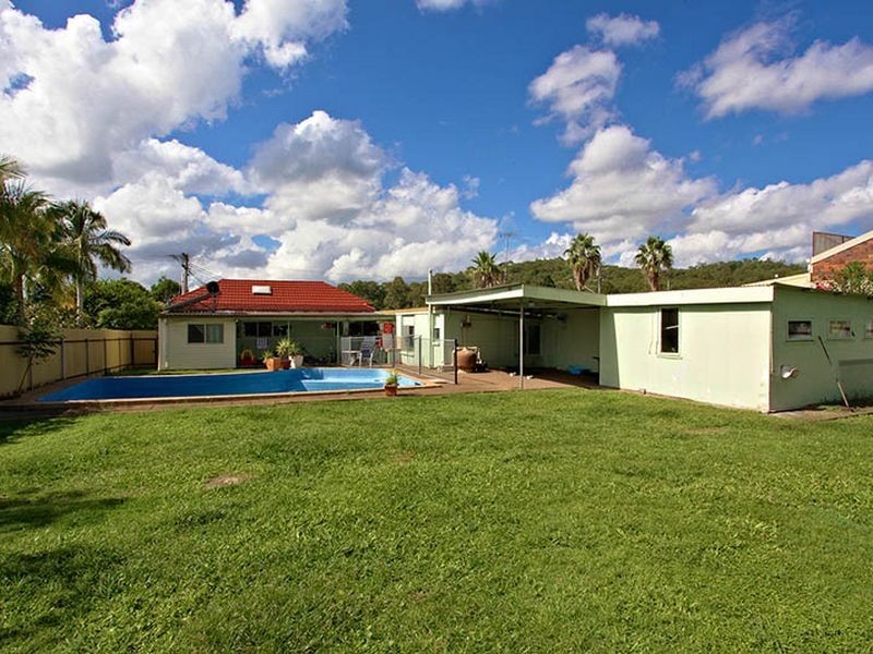 57 Scrub Road, Carindale QLD 4152
