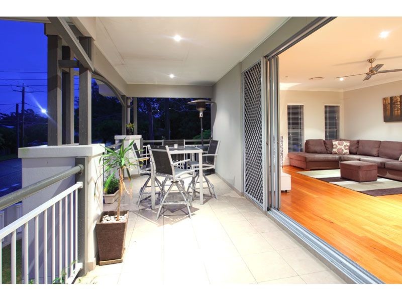 71 Moreton Avenue, Wynnum QLD 4178