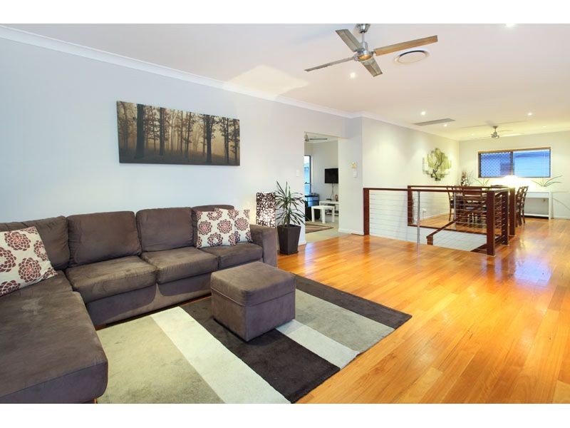 71 Moreton Avenue, Wynnum QLD 4178