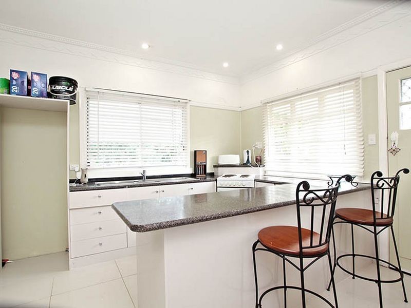 146 Shore Street North, Cleveland QLD 4163