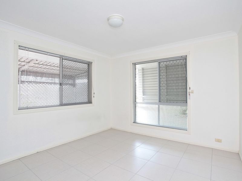 24 Indica Crescent, Regents Park QLD 4118