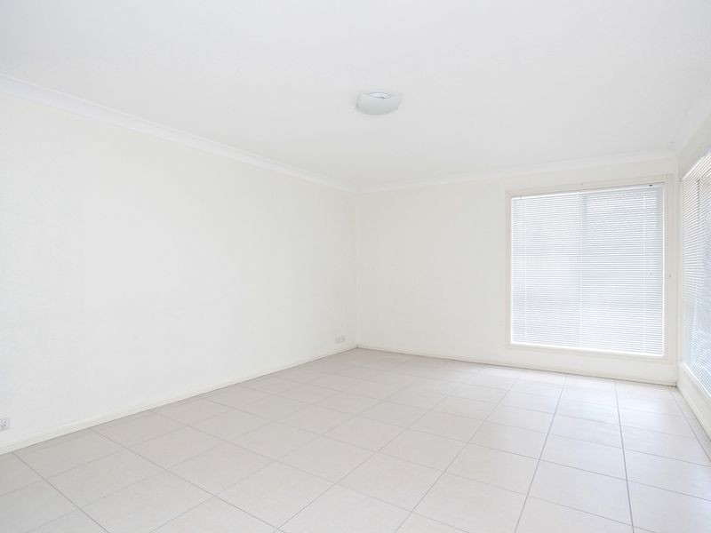 24 Indica Crescent, Regents Park QLD 4118