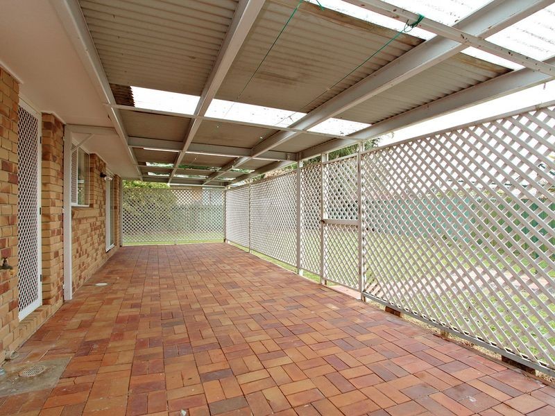 24 Indica Crescent, Regents Park QLD 4118