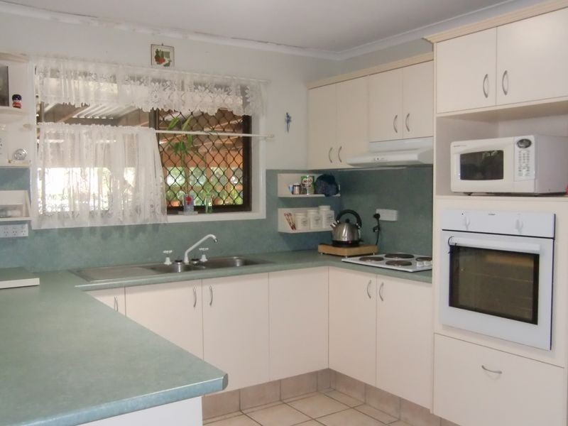 2 Suffolk Street, Wishart QLD 4122