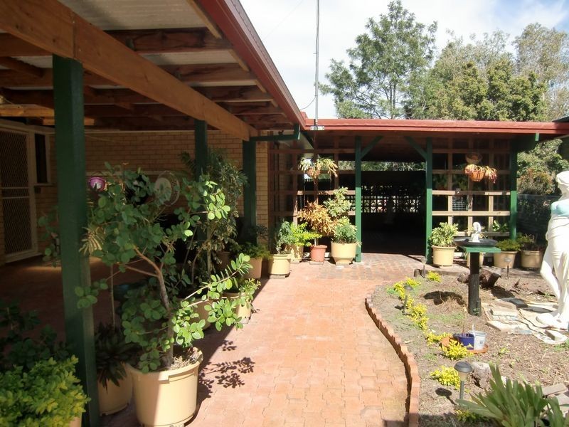 2 Suffolk Street, Wishart QLD 4122