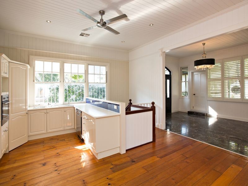 120 Simpsons Road, Bardon QLD 4065