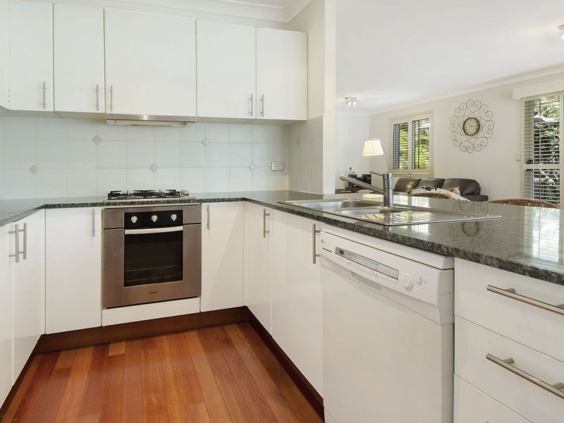 11/1 Glenquarie Place, The Gap QLD 4061