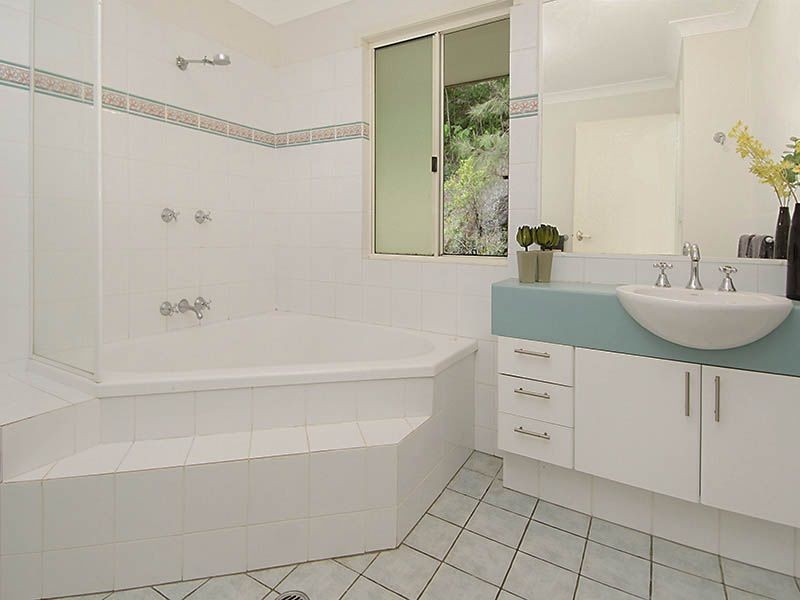 11/1 Glenquarie Place, The Gap QLD 4061