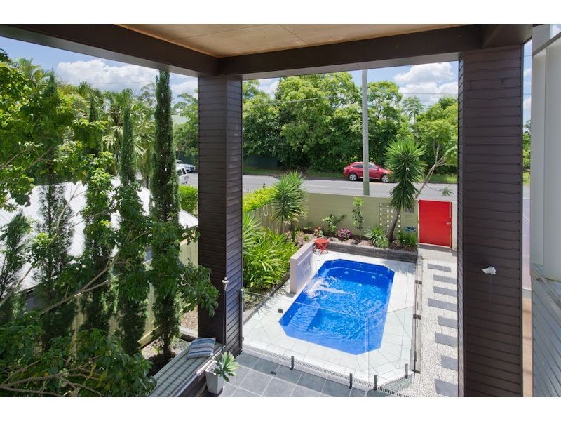 72 King Arthur Terrace, Tennyson QLD 4105