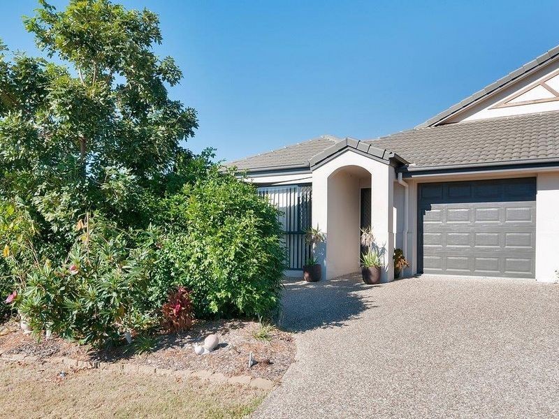 1/3 Coombe Close, Redbank Plains QLD 4301