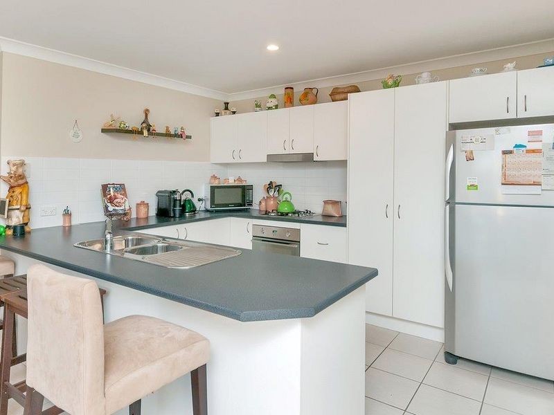 1/3 Coombe Close, Redbank Plains QLD 4301