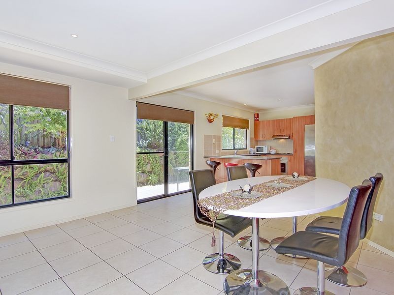 28 Alan Crescent, Eight Mile Plains QLD 4113