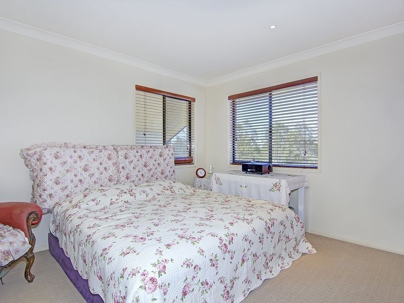 28 Alan Crescent, Eight Mile Plains QLD 4113