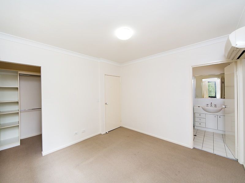 5/122 Central Avenue, Indooroopilly QLD 4068