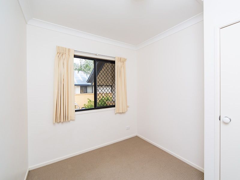 5/122 Central Avenue, Indooroopilly QLD 4068