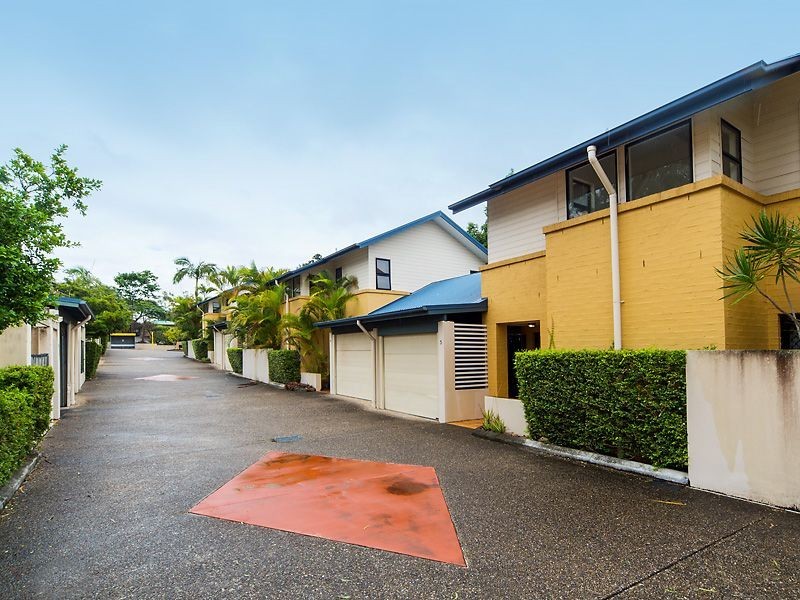 5/122 Central Avenue, Indooroopilly QLD 4068