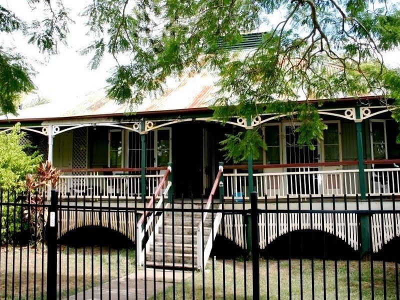 15 Churchill Street, Graceville QLD 4075