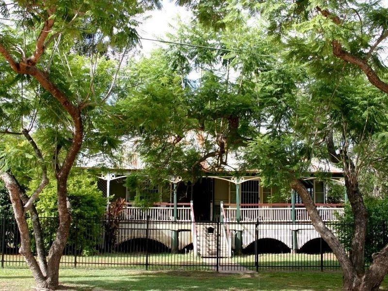 15 Churchill Street, Graceville QLD 4075