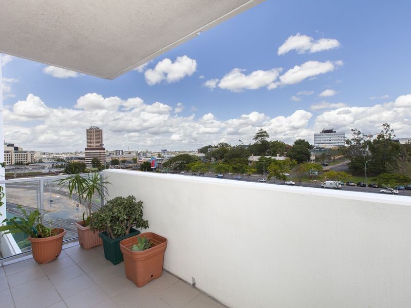 7018/7 Parkland Boulevard, Brisbane QLD 4000