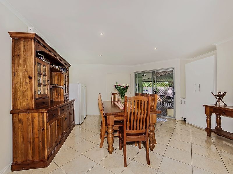 4 Copping Court, Sinnamon Park QLD 4073