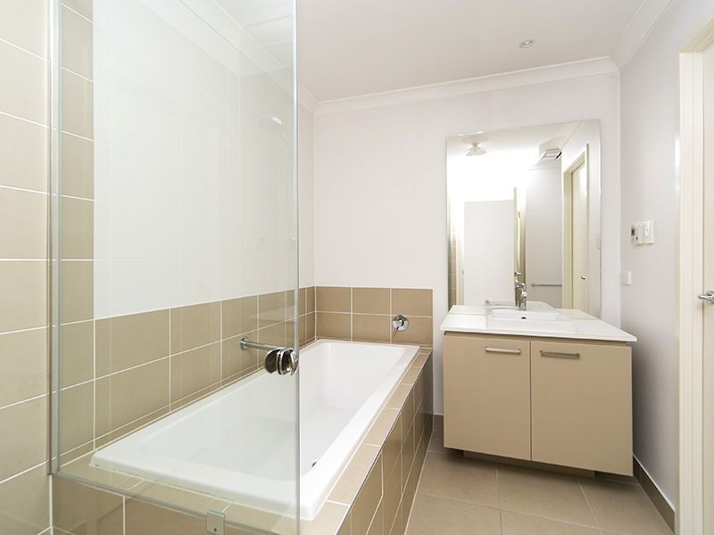 31 Caraway Street, Springfield Lakes QLD 4300