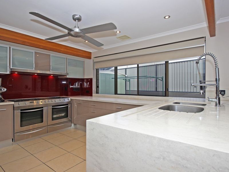 9 Hilliup Street, Westlake QLD 4074