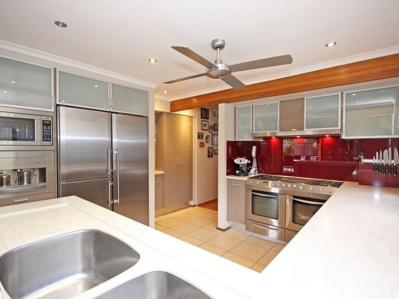 9 Hilliup Street, Westlake QLD 4074